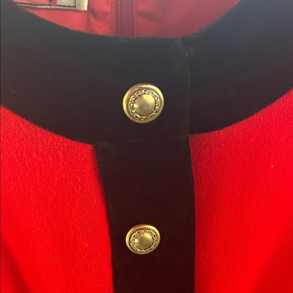 Saks Fifth Avenue Vintage Vibrant Red Dress; Black Velvet Collar Cuffs Belt;Sz 8 - Picture 5 of 16